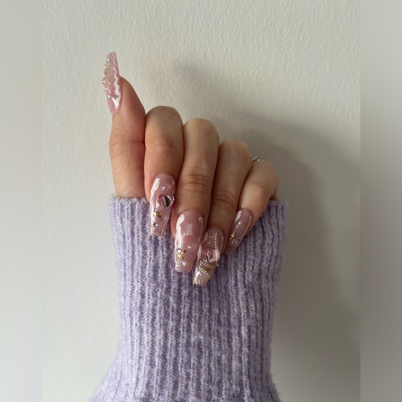 Handmade press-on nails - Picture 2 of 7